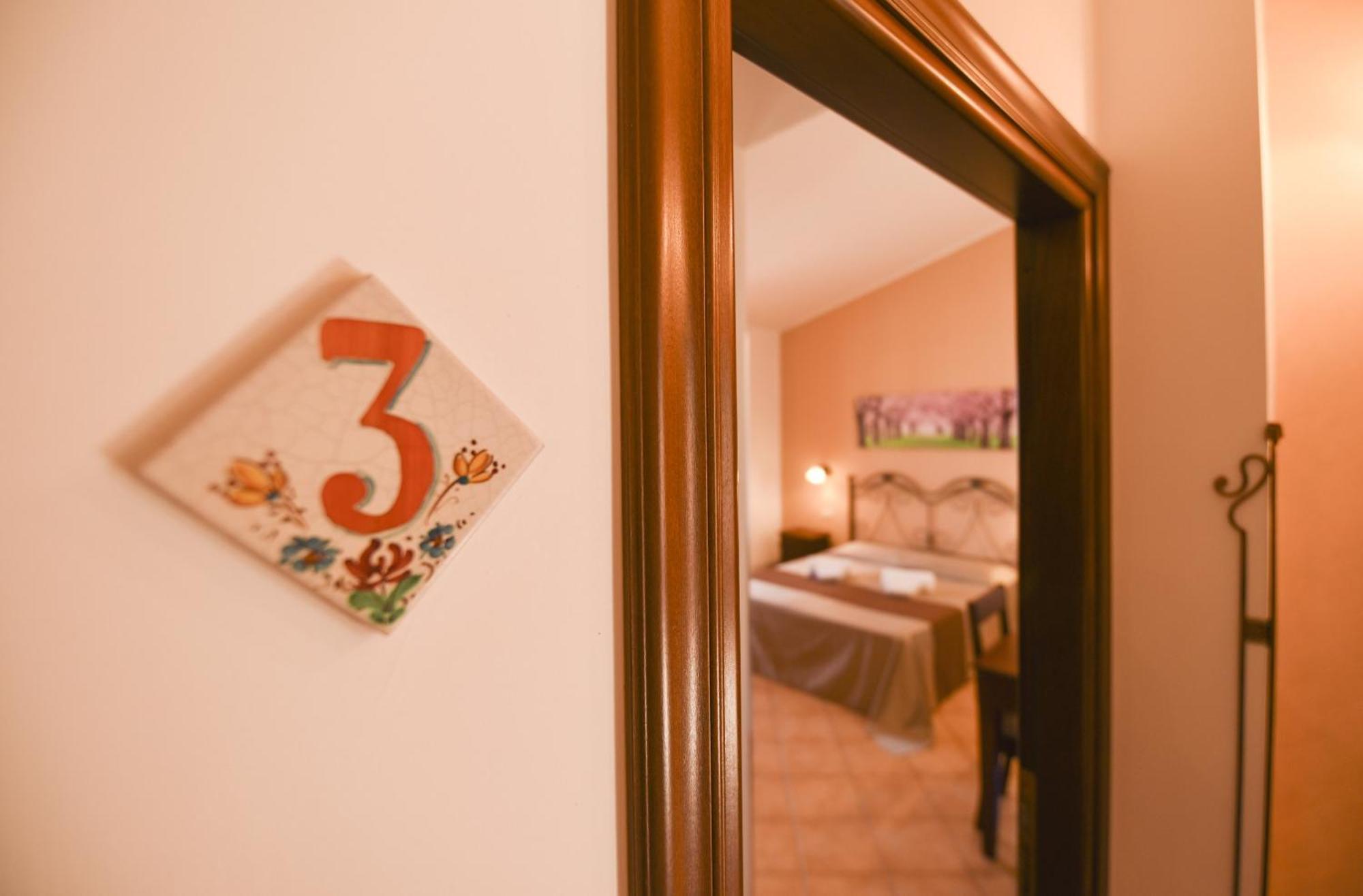 Bed and Breakfast Aurora Castelluzzo Pokoj fotografie